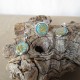 Parure boucles d'oreilles médaillon sur clou et bague anneau large réglable résine et peintures spéciales (BPA002003)